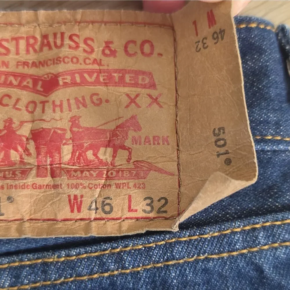 Levi's 501 Men's Straight Fit Blue Dark Wash Button Fly 100% Cotton 46x32 Excell